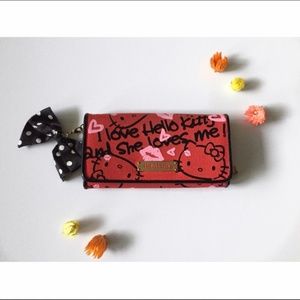 GREAT CONDITION HK Wallet :)